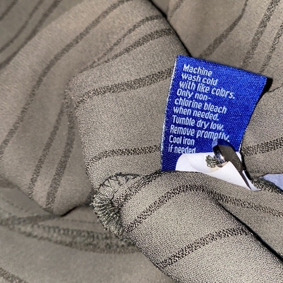 APT. 9 Army green sheer  long sleeve blouse L - Picture 9 of 11